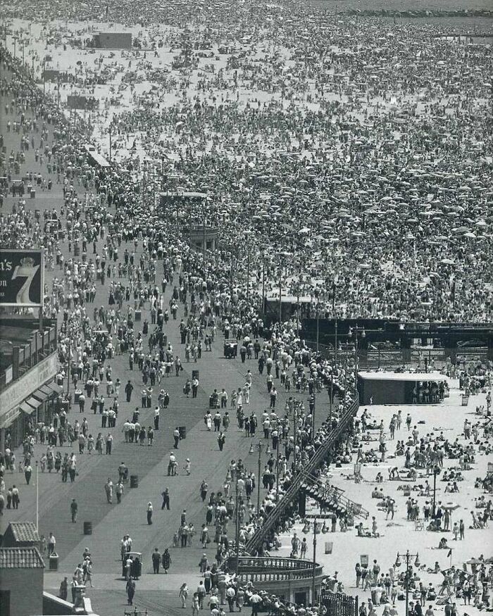 Domingo en Coney Island 1949