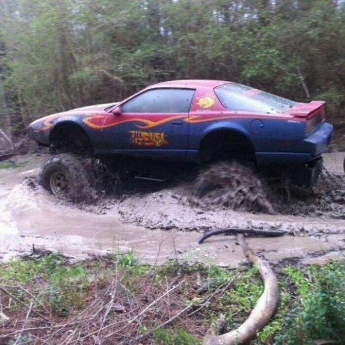 Weird-Screwed-Up-Looking-Cars-Pics