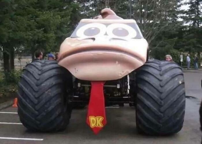 Weird-Screwed-Up-Looking-Cars-Pics