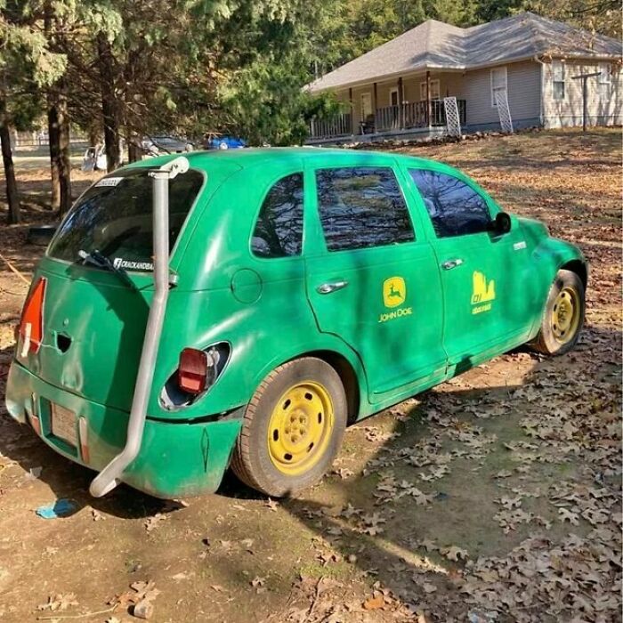 Weird-Screwed-Up-Looking-Cars-Pics