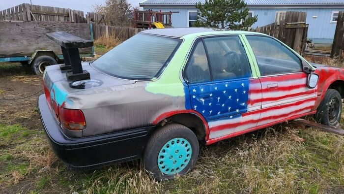 Weird-Screwed-Up-Looking-Cars-Pics