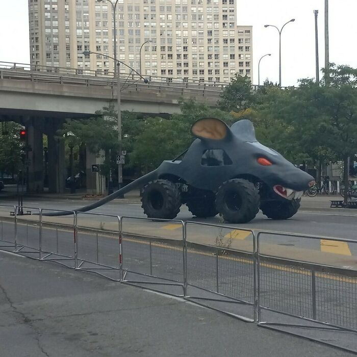 Weird-Screwed-Up-Looking-Cars-Pics