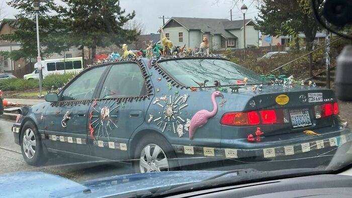 Weird-Screwed-Up-Looking-Cars-Pics