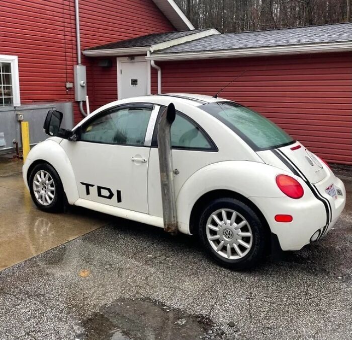 Weird-Screwed-Up-Looking-Cars-Pics