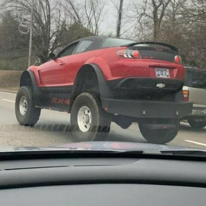 Weird-Screwed-Up-Looking-Cars-Pics