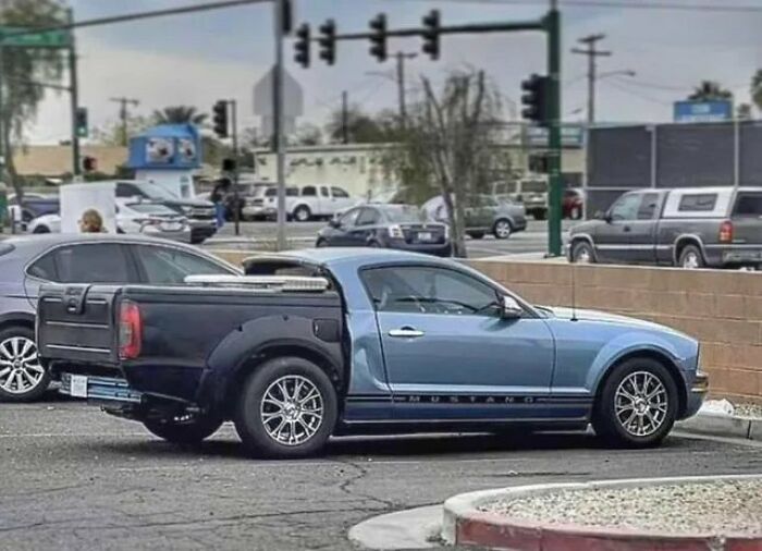 Weird-Screwed-Up-Looking-Cars-Pics