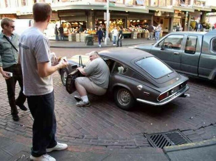 Weird-Screwed-Up-Looking-Cars-Pics