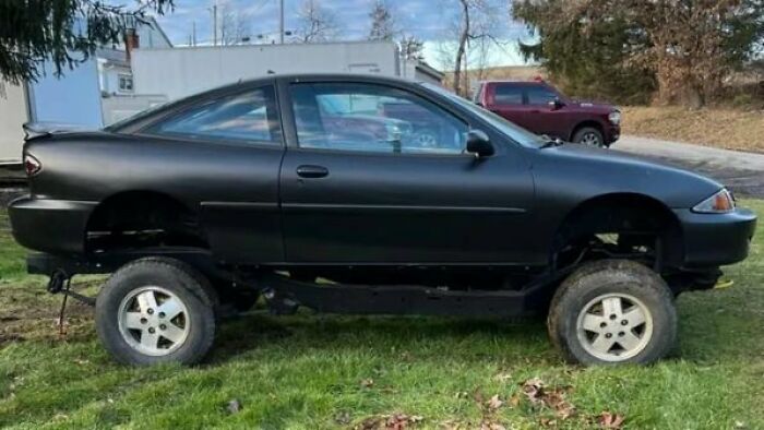 Weird-Screwed-Up-Looking-Cars-Pics