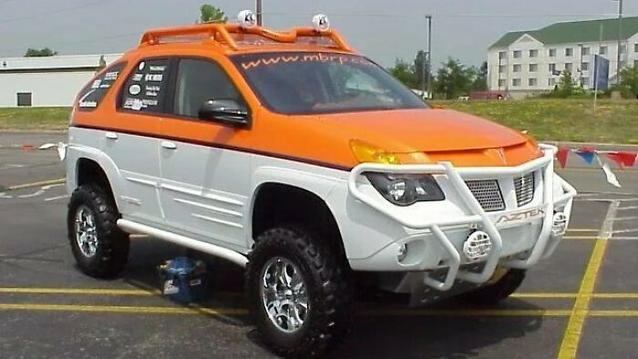 Weird-Screwed-Up-Looking-Cars-Pics