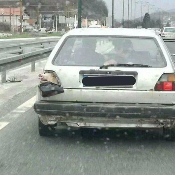 Weird-Screwed-Up-Looking-Cars-Pics