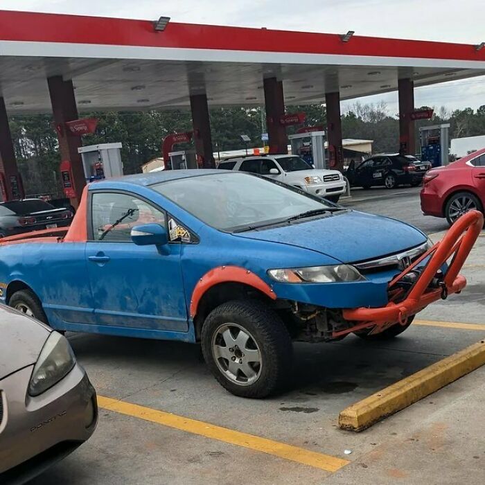 Weird-Screwed-Up-Looking-Cars-Pics