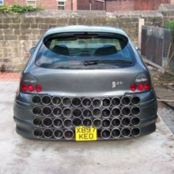 Weird-Screwed-Up-Looking-Cars-Pics