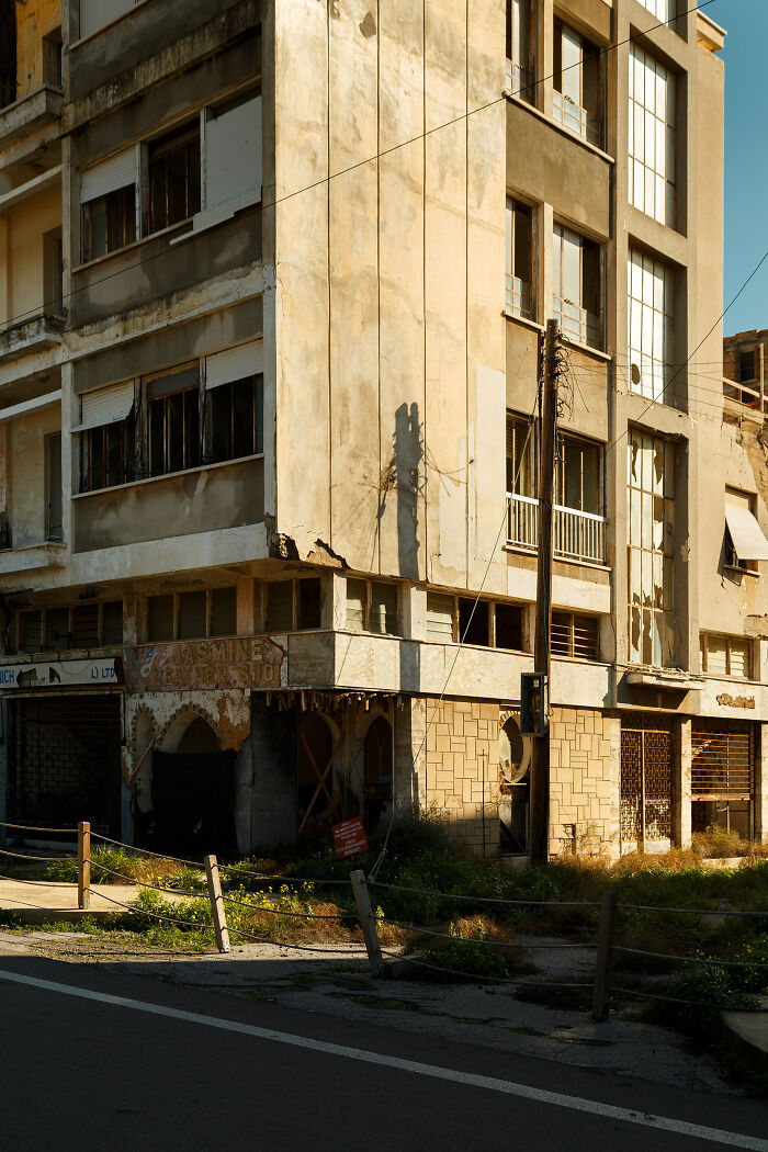 I Photograph The Largest Ghost Town In The World "Famagusta-Varosha"