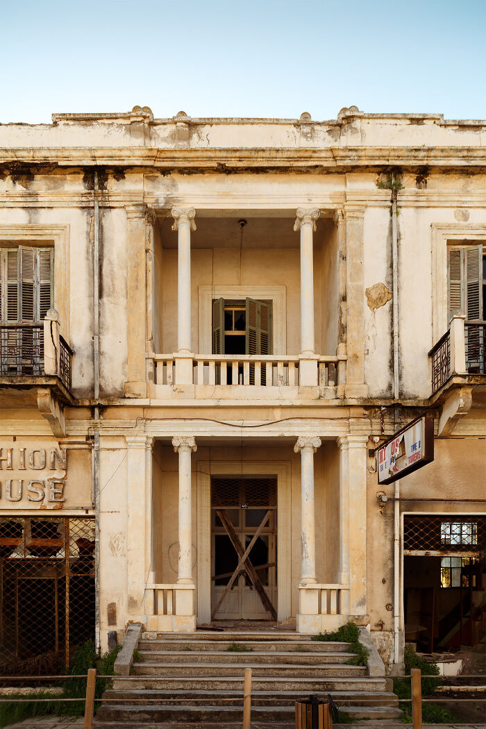 I Photograph The Largest Ghost Town In The World "Famagusta-Varosha"