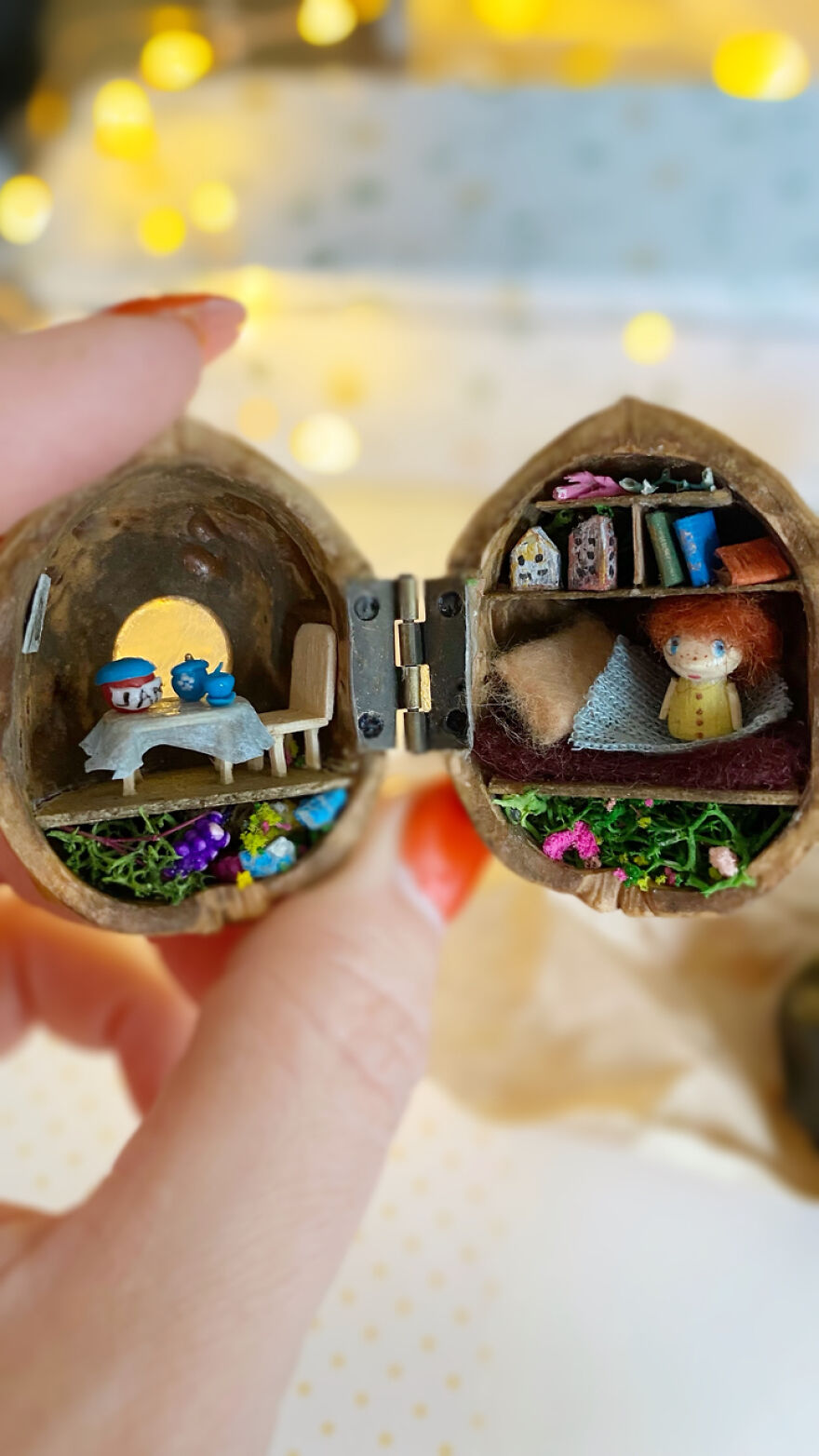 I Create Tiny Worlds Inside Walnut Shells (21 Pics)