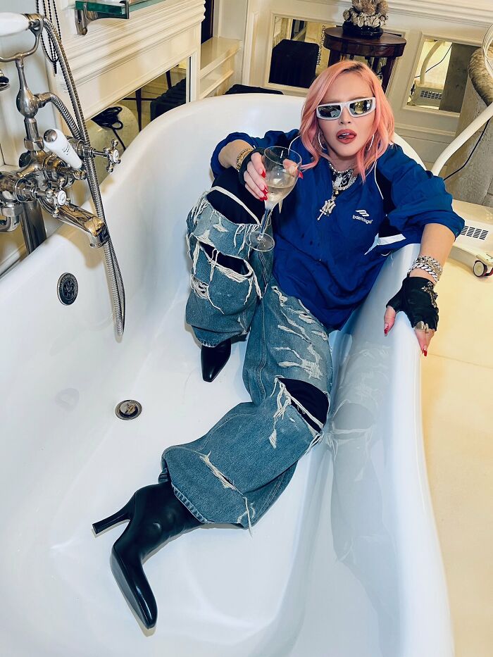 35 Lessons People Admit They Learned Embarrassingly Late In Life, As Shared In This Online Group