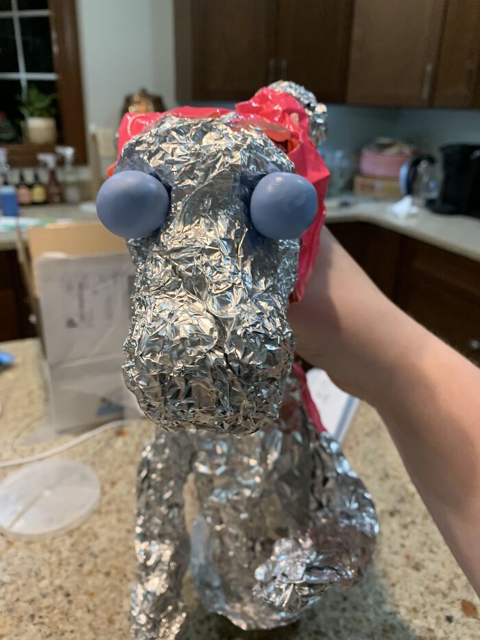 I Brought A Dragon To My State Beta Convention (13 Pics)