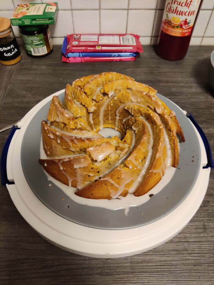 First Attempt With One Of These Fancy Silicone Molds. Used According To Instructions, Cake Was Still Too Warm When Removing Mold And Frosting. Oops. But Was Delicious