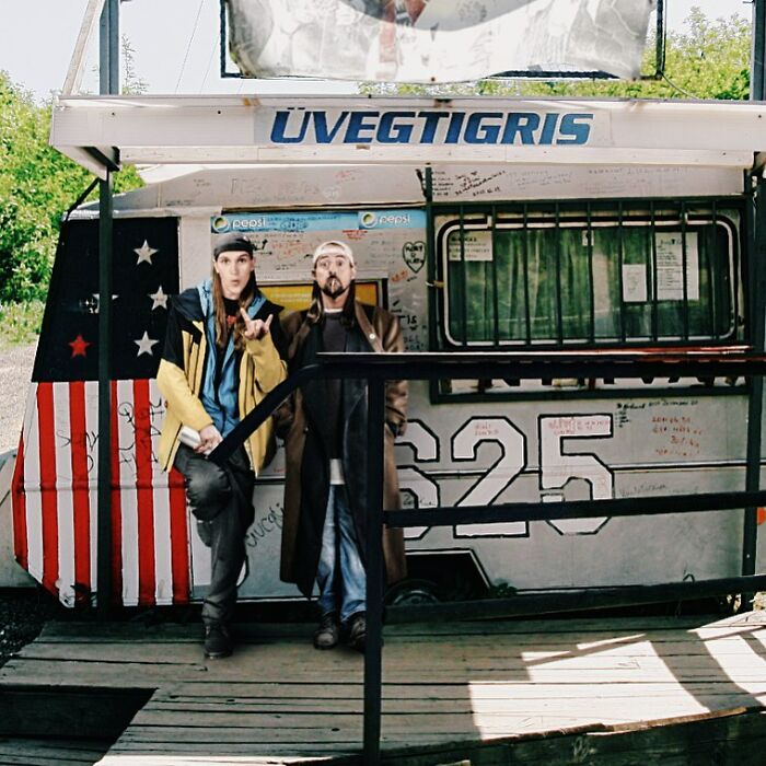 Üvegtigris vs. Jay And Silent Bob