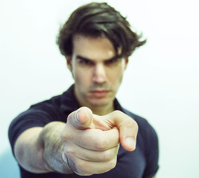 31 Inconsiderate And Disgusting Things People Have No Reason To Do In Public, Yet They Do