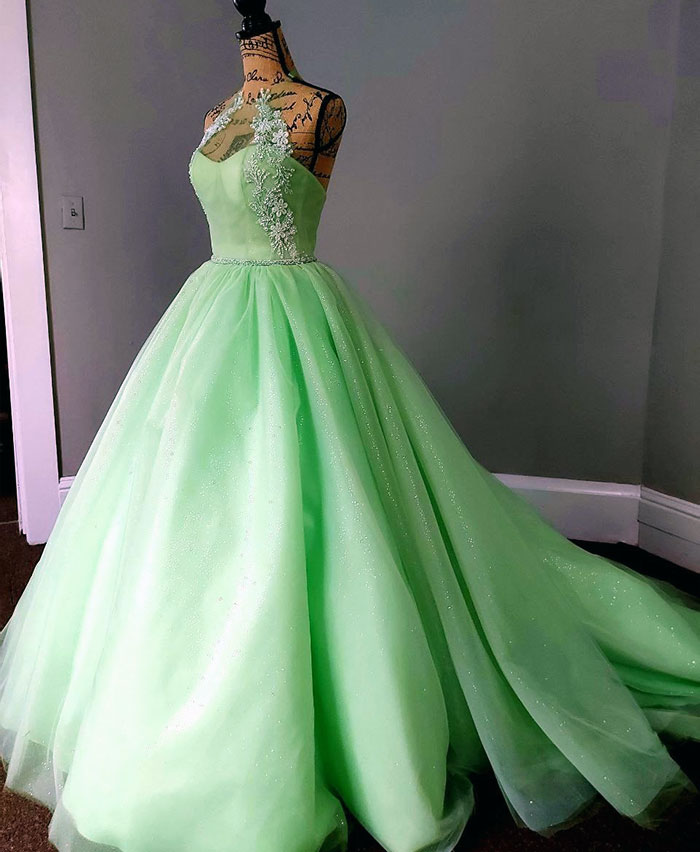 Hice este vestido, ¿qué opinan del corsé?