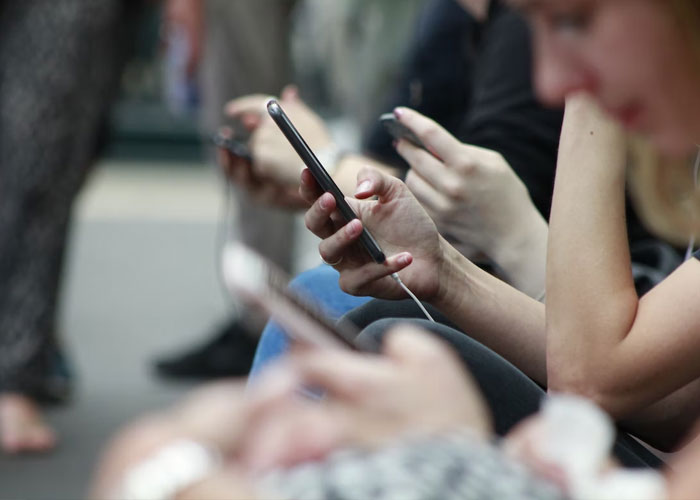 50 People From Various Generations Don't Hold Back Confessing Their Most 'Boomer' Takes