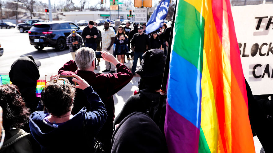 "Drag, Kids, & Protestors": My Photographs Of Supporters & Critics At A Kid-Friendly Drag Show In Dallas (22 Pics)