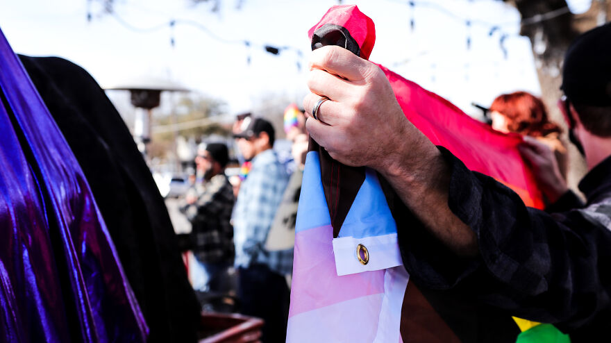 "Drag, Kids, & Protestors": My Photographs Of Supporters & Critics At A Kid-Friendly Drag Show In Dallas (22 Pics)