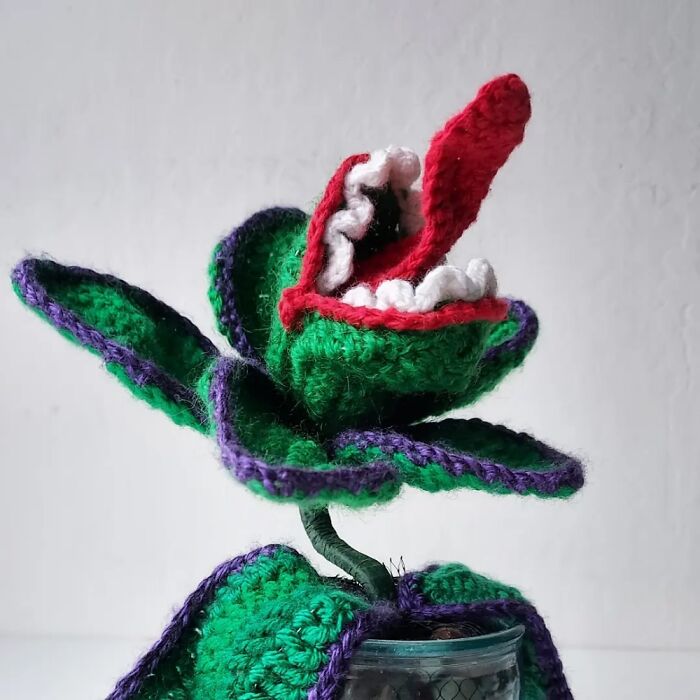 Chomp Chomp 🥰🥰🧶🧶i Like To Crochet. Yay My First Submission!!