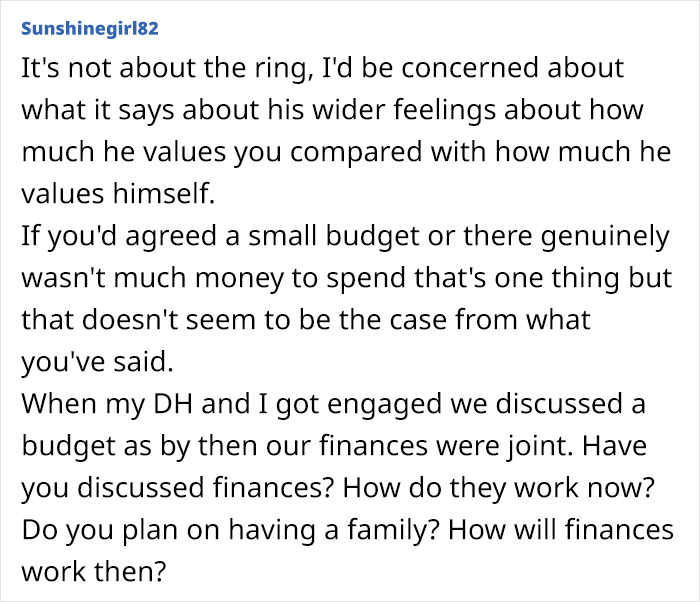 “I Know He Can Afford So Much More”: Woman Checks Her Engagement Ring’s Hallmark And Finds Out That It’s “Cheap” “I Know He Can Afford So Much More”: Woman Checks Her Engagement Ring’s Hallmark And Finds Out That It’s “Cheap”