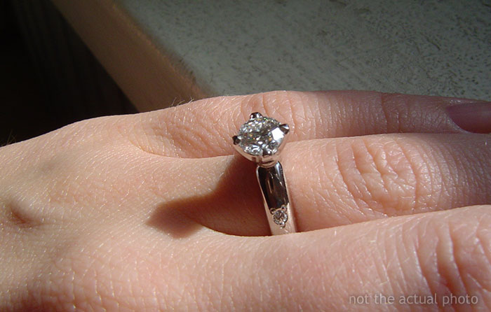 “I Know He Can Afford So Much More”: Woman Checks Her Engagement Ring’s Hallmark And Finds Out That It’s “Cheap”