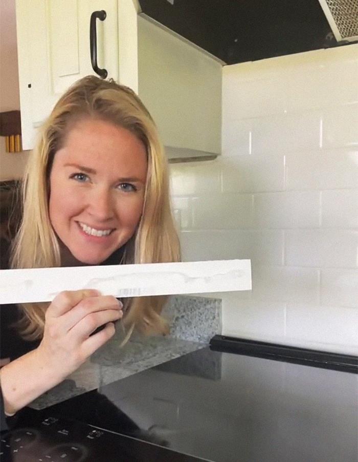 "Welcome To My Horribly Flipped House": Woman Points Out 30 Fails And Mistakes She Found In The House She Bought