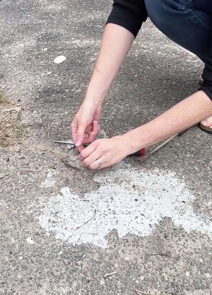 "Welcome To My Horribly Flipped House": Woman Points Out 30 Fails And Mistakes She Found In The House She Bought