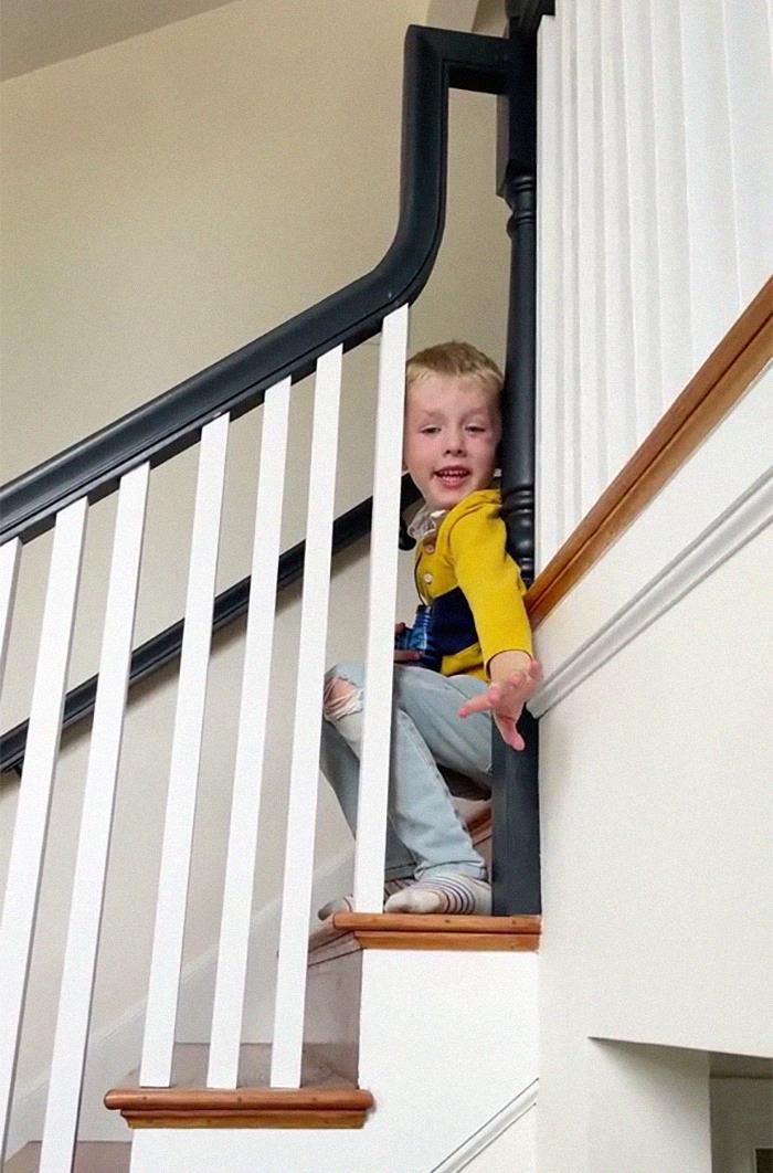 "Welcome To My Horribly Flipped House": Woman Points Out 30 Fails And Mistakes She Found In The House She Bought