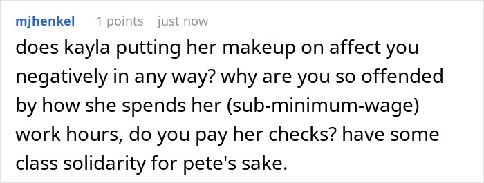 Waitress Loses Her Well-Tipping Table After Absolutely Insisting She Needs To Do Her Makeup For 15 Minutes