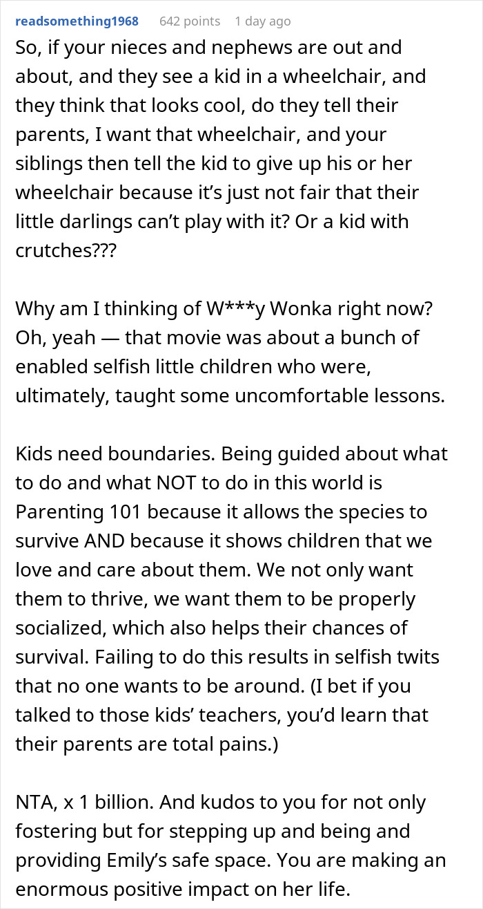 6 Y.O. With Special Needs Has Tent Nobody Can Enter As Her Safe Space, Guests Are Upset That It Was Put Up In The Living Room 6 Y.O. With Special Needs Has Tent Nobody Can Enter As Her Safe Space, Guests Are Upset That It Was Put Up In The Living Room