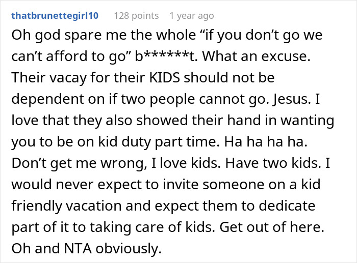 Childless Couple Get Accused Of 'Ruining' A Family Vacation By Not Going, Find Out They Were Expected To Babysit