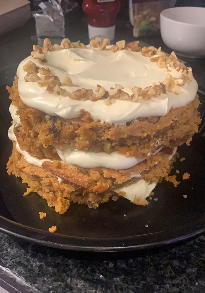 Carrot Cake - It Doesn’t Just Look Bad , It Also Tastes Bad