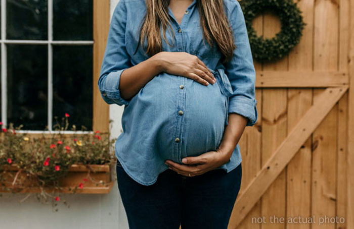 Daughter “Falls In Love” With A Guy She Never Met And Gets Pregnant, Expects The Dad To Take Her In, But He’s Not Having It