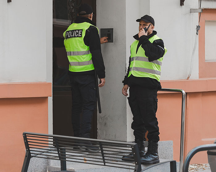 Entitled Parents Throw A Scene After Parking In This Guy's Driveway, Call The Cops On Him, Get Themselves Towed And Nearly Arrested Instead