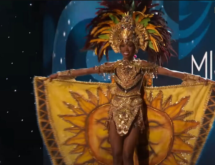 Miss Ecuador, Nayelhi Gonzalez