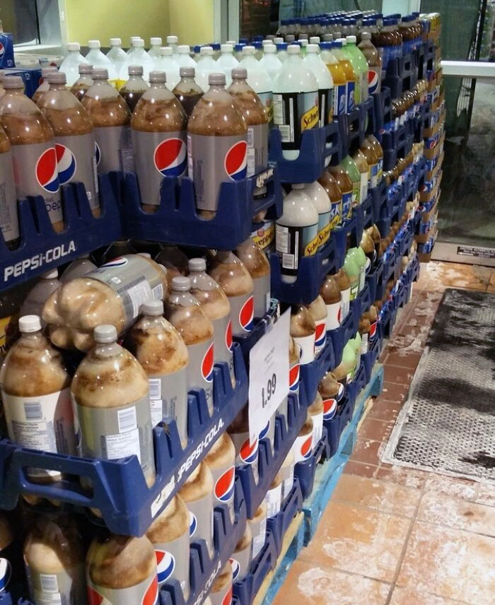 It Was So Cold In Ottawa Last Month That The Soft Drinks In The Foyer Of This Supermarket Froze