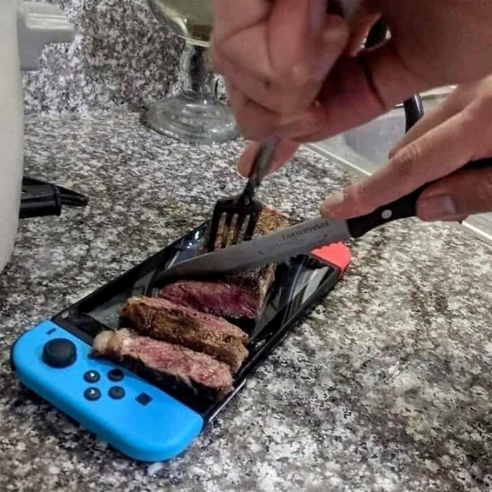 Funny-Humans-Doing-Human-Things-Pics