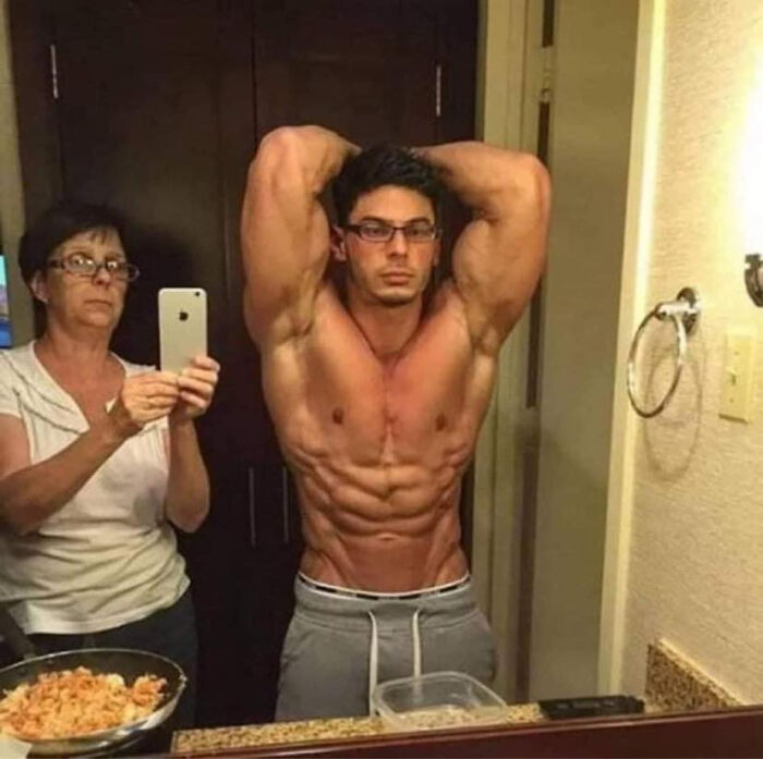 Funny-Humans-Doing-Human-Things-Pics