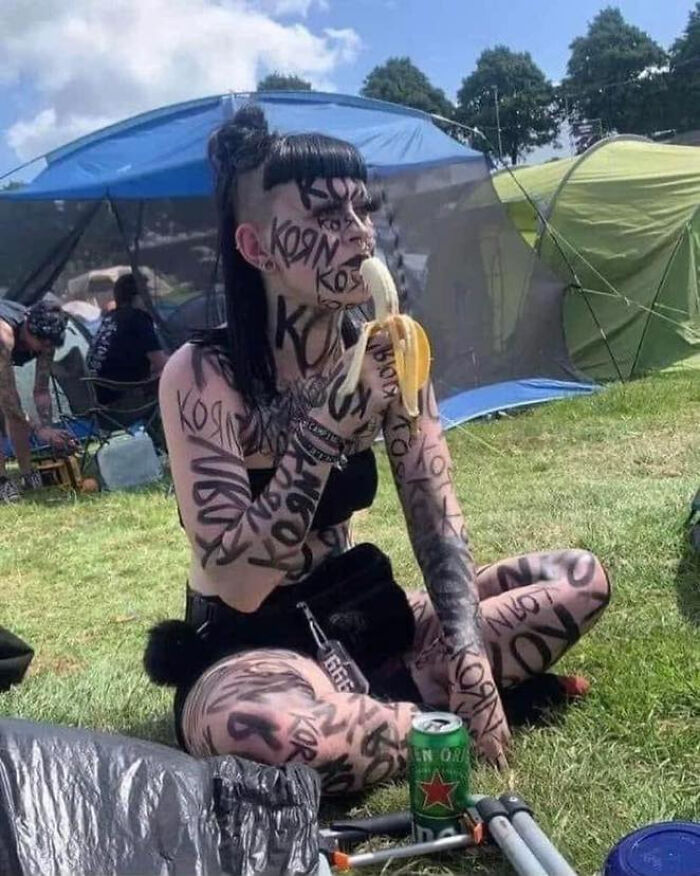 Funny-Humans-Doing-Human-Things-Pics