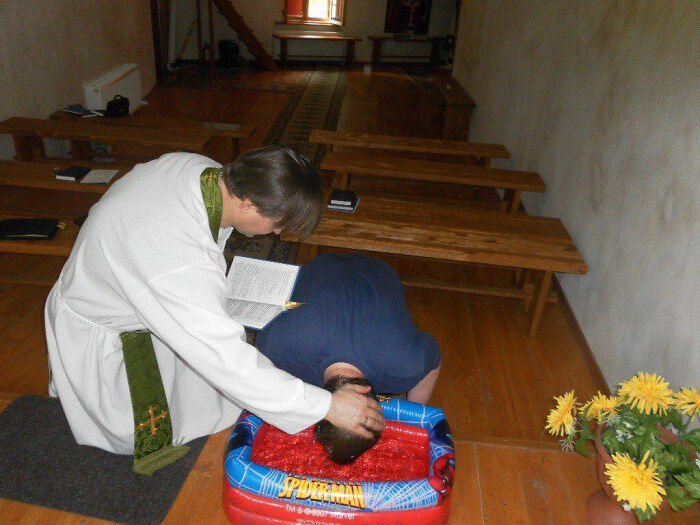 Funny-Humans-Doing-Human-Things-Pics