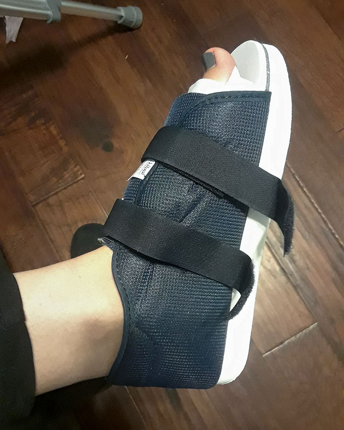 I Started My First Valentine's Day Single In 7 Years With 53 Stitches On The Sole Of My Foot