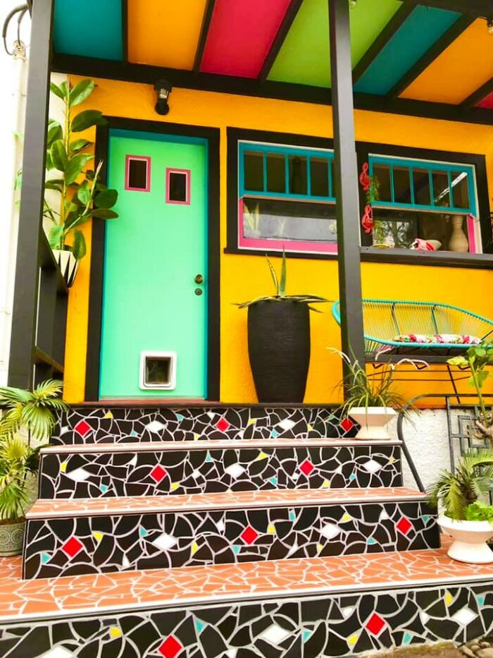 Home-For-Peculiar-Artists