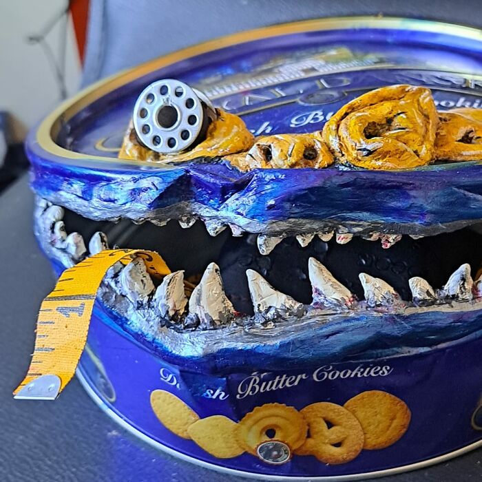 Home-For-Peculiar-Artists