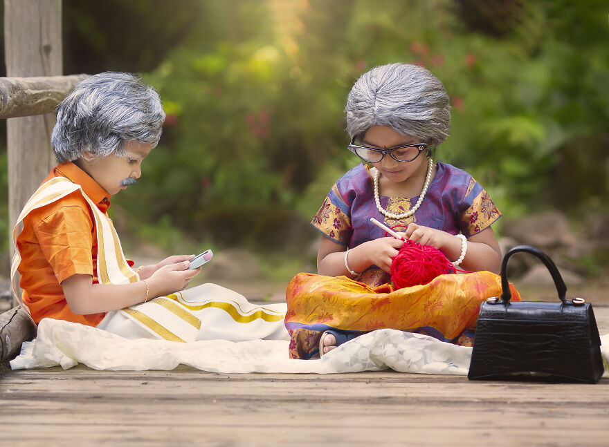 I Took Pictures Of Kids Dressed Up As Adults For A Photography Series "Growing Up Together"